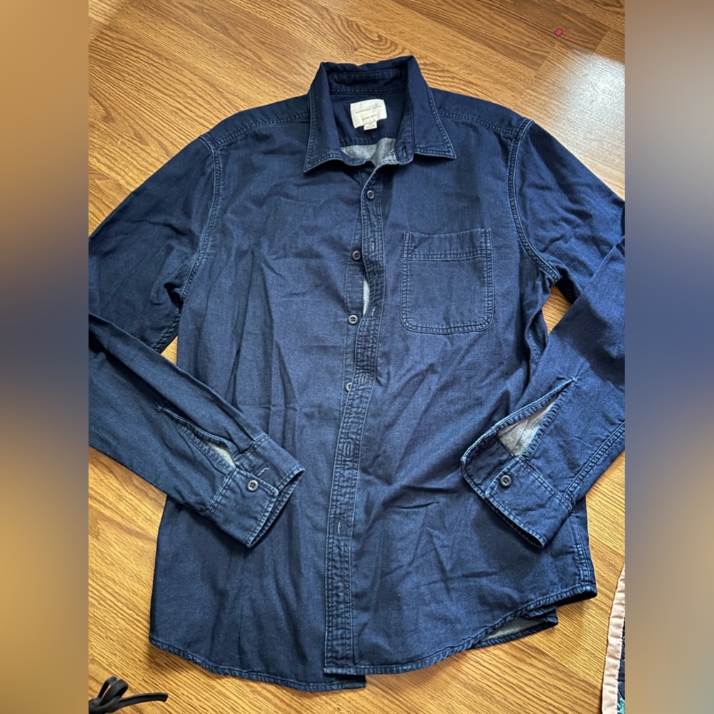 women’s American eagle super soft denim button down